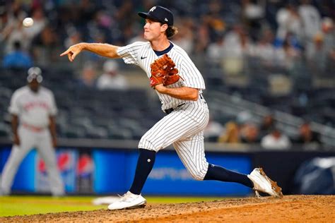 Ryan Weber’s heartbeat sets tone for Yankees’ ‘funky bunch’ bullpen